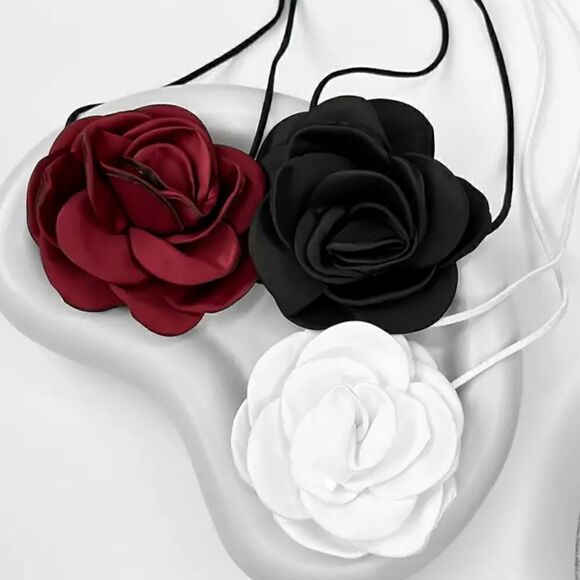 1 Pc Elegant Chokers Necklace with Rose Flowers - Adjustable - Picture 6 of 10